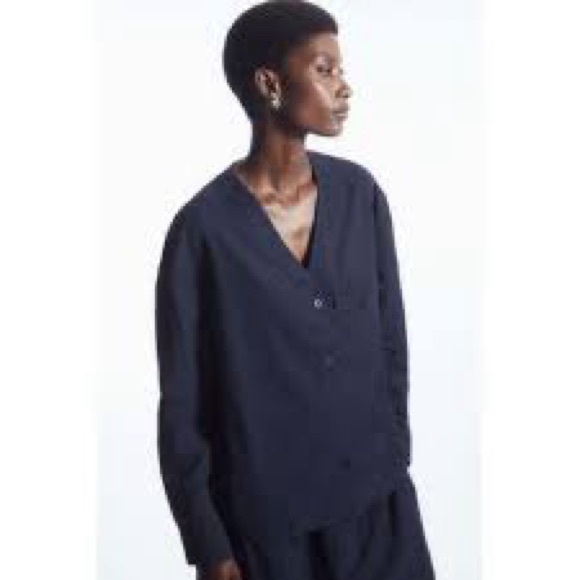 $99 COS Lightweight V-Neck Blouse Navy Blue Oversized - Picture 1 of 2
